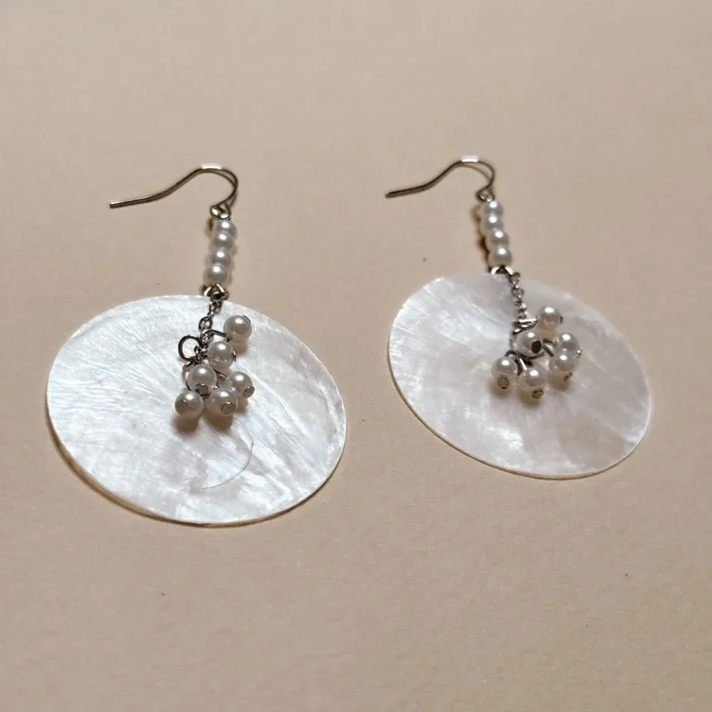 Shell Drop Earrings S1024